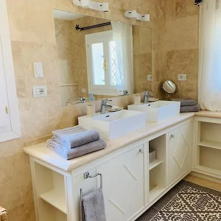 Grand With 5 Bedrooms And Pool 산판탈레오